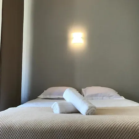 Downtown Studio & Large Terrace Apartment *